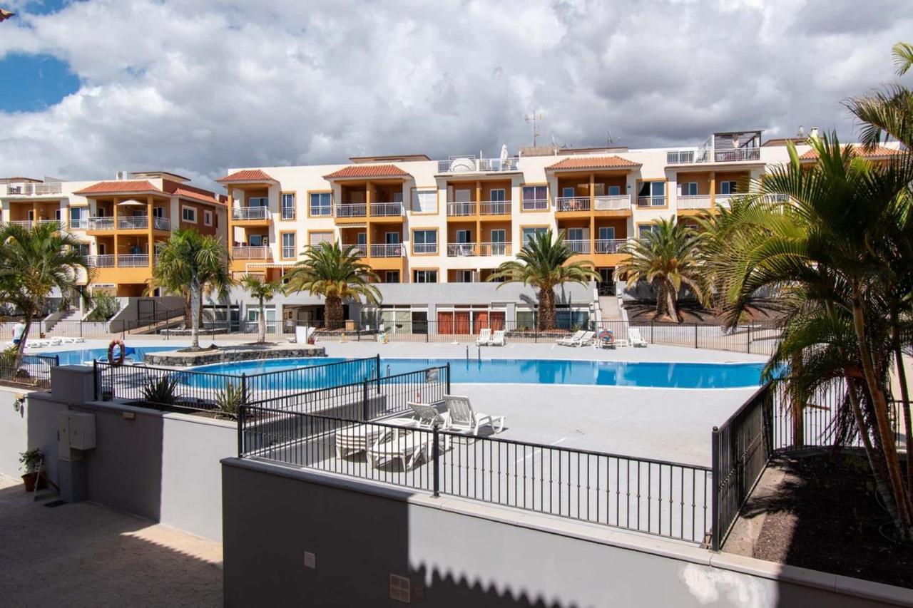 Sunset - 2 Bedroom Apartment Адехе Экстерьер фото